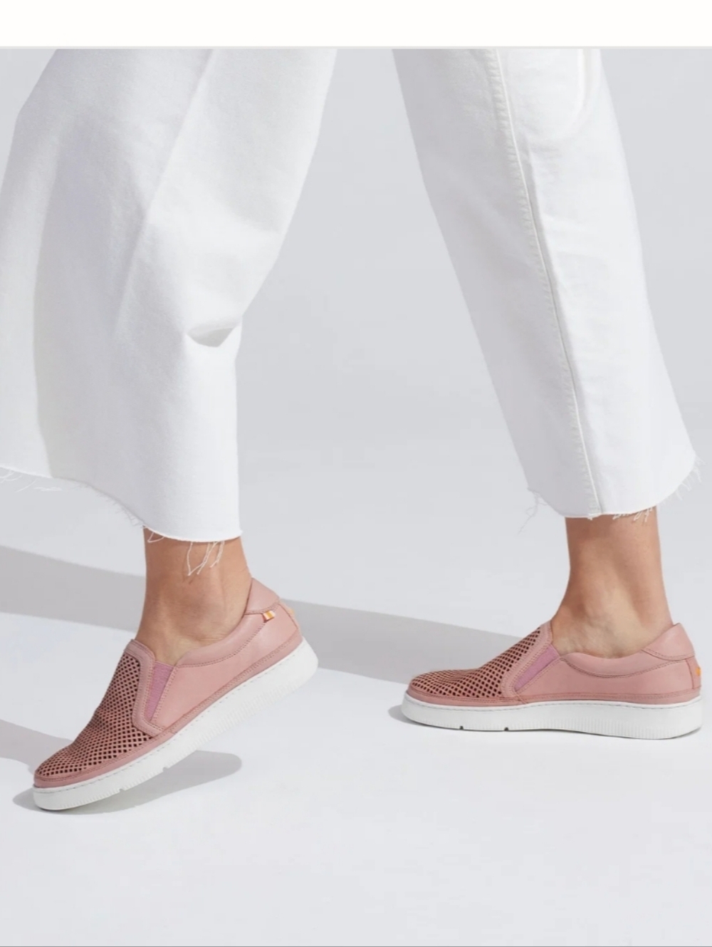 Samuel Hubbard Featherlight Laguna Slip-On Sneaker Size 7.5M Light Rose Leather